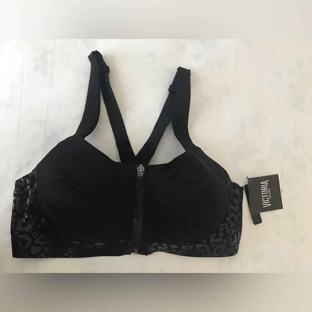 Victoria's Secret Incredible Knockout Ultra Max Front-Close Sport Bra BNWT